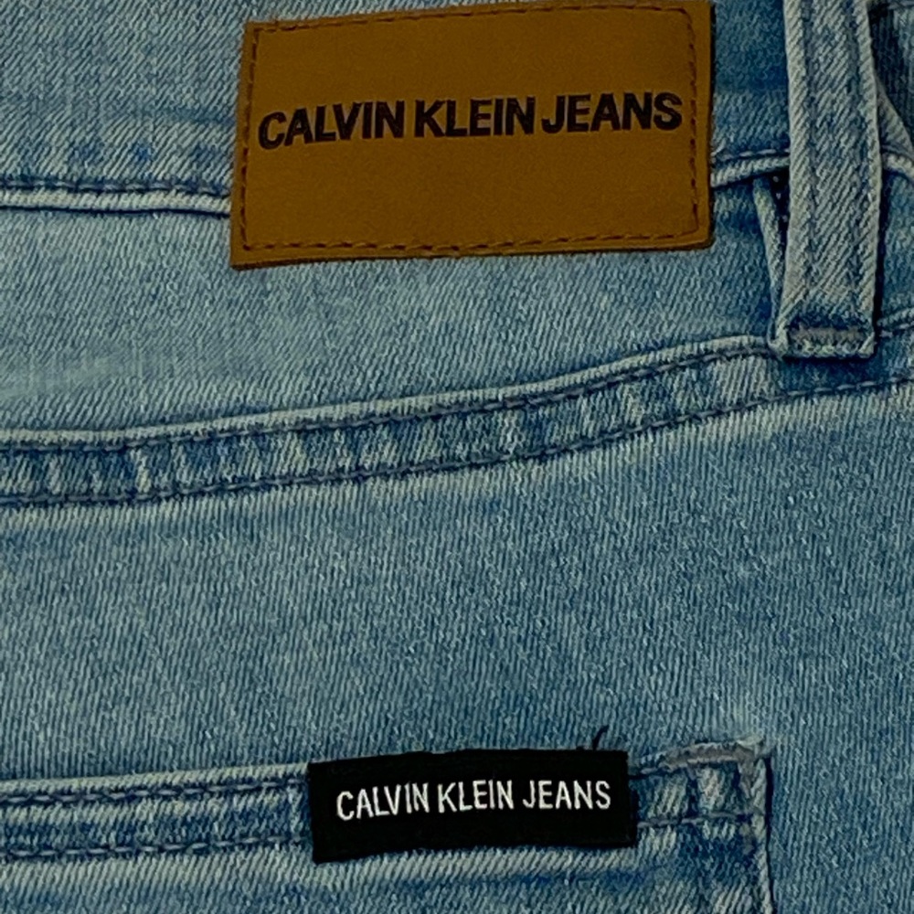 🛎️ Clearance Calvin Klein Jeans Womens Size 28